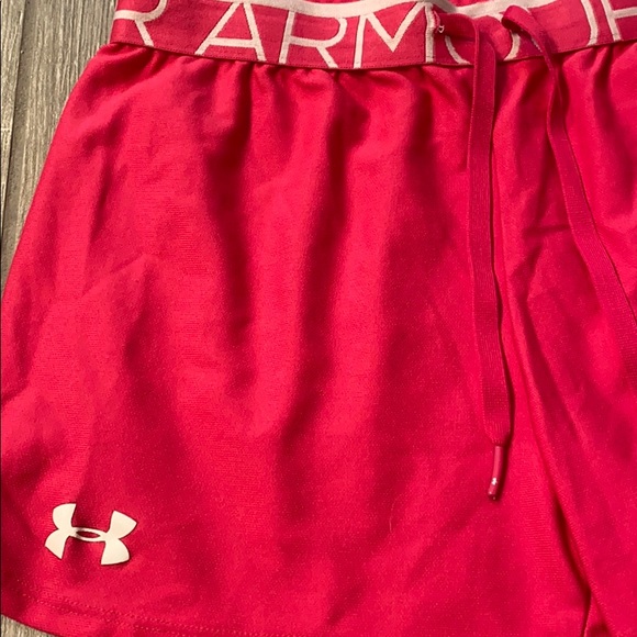 Fuchsia pink under armour shorts! - Picture 3 of 5